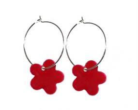 Røde øreringe til juletøjet. Jule accessories i rød. Blomster øreringe i rød.